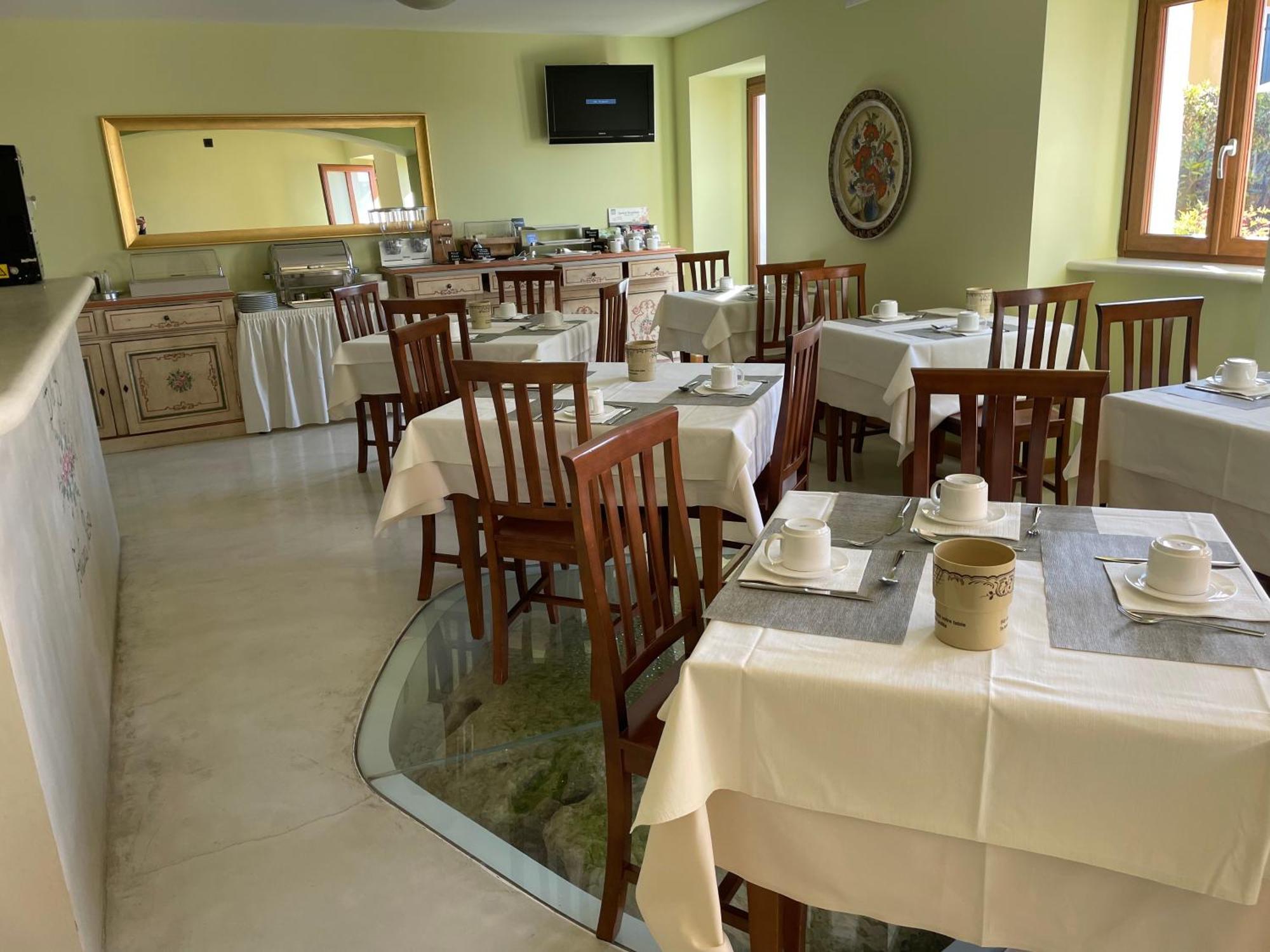 Relais Fontana Rosa B&B Wellness Caprino Veronese Exteriör bild