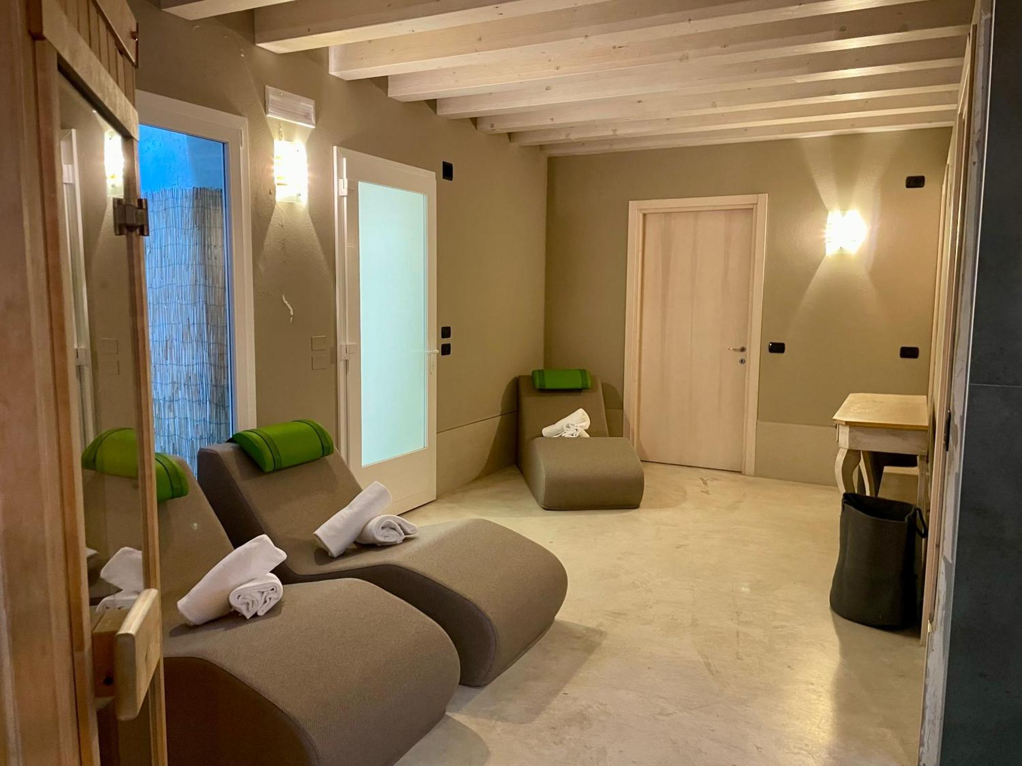 Relais Fontana Rosa B&B Wellness Caprino Veronese Exteriör bild